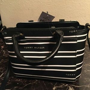 Tommy Hilfiger small handbag